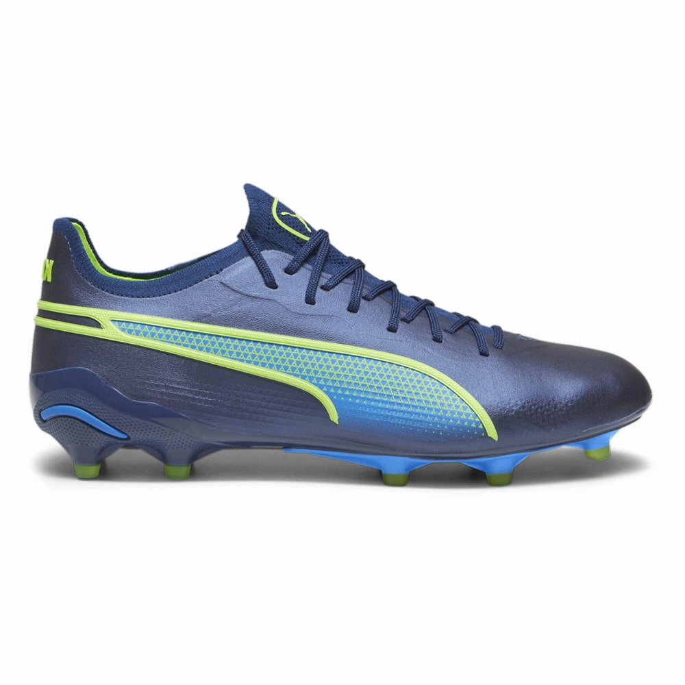 size King Ultimate Soccer Cleats