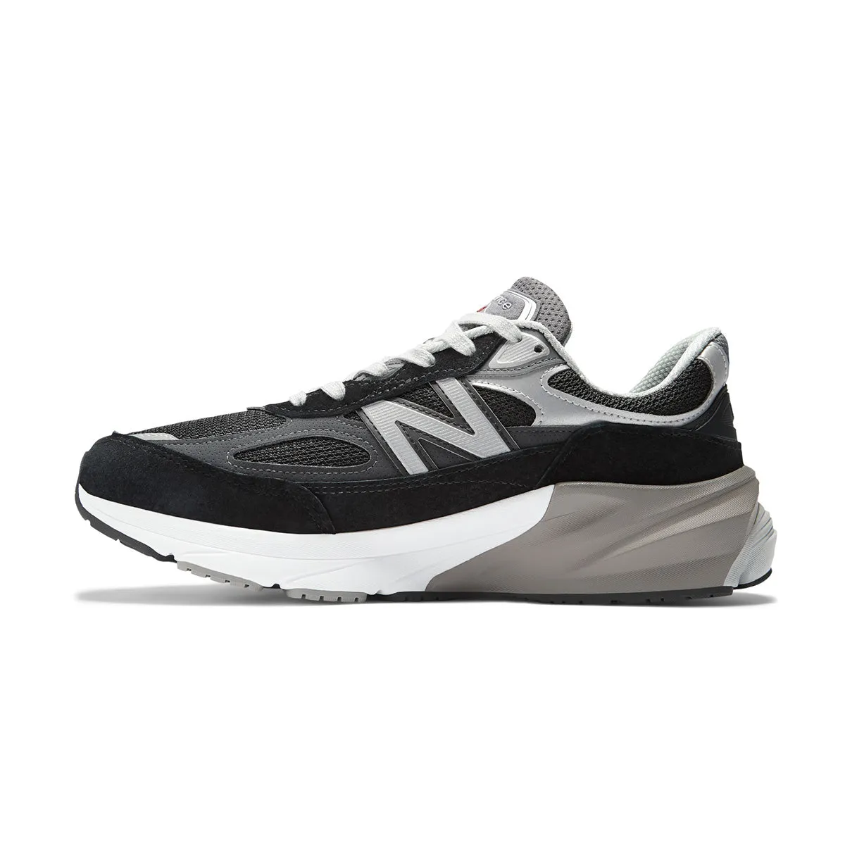 in USA Wmns 990v6 'Black White' cyclists
