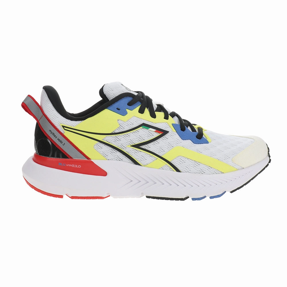 Stabilizing Heel Cup low - cut Mythos Blushield Volo 3 Running Shoes
