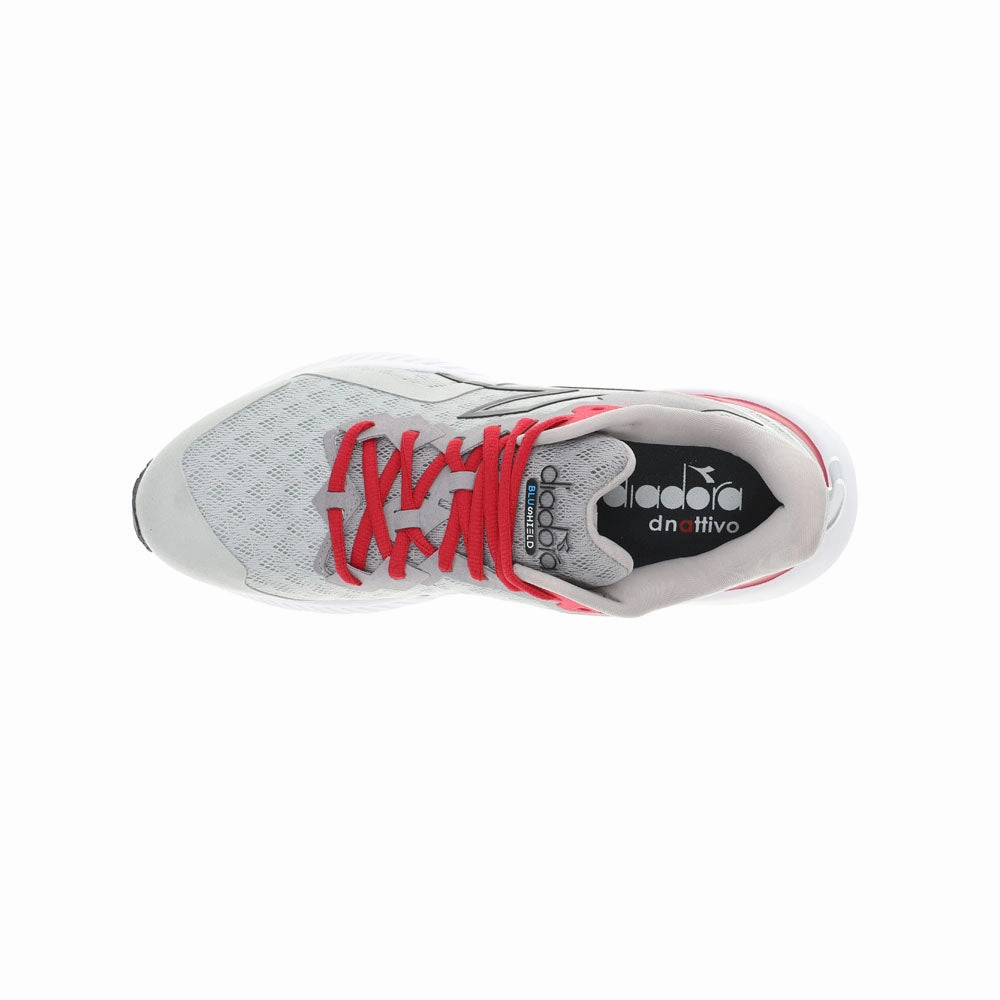 Double Stitched Seams Mythos Blushield Volo 3 Running Shoes