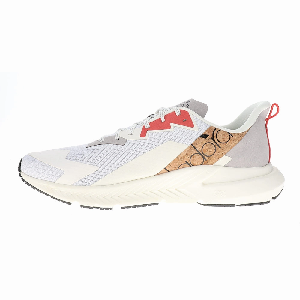 Structured sole Mythos Blushield Volo 4 2030 Running Shoes