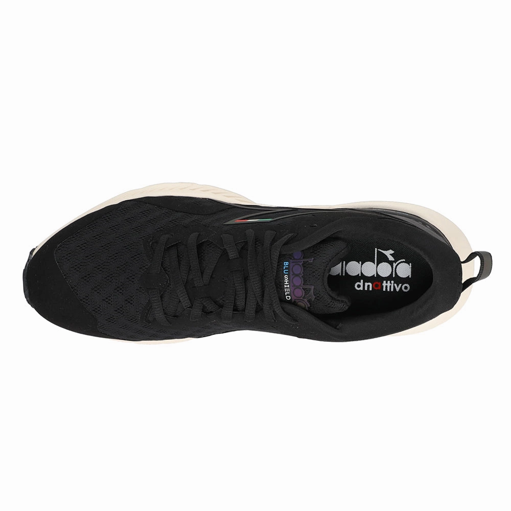 Reliable Grip commuters' convenience Mythos Blushield Volo Hip 3 Running Shoes