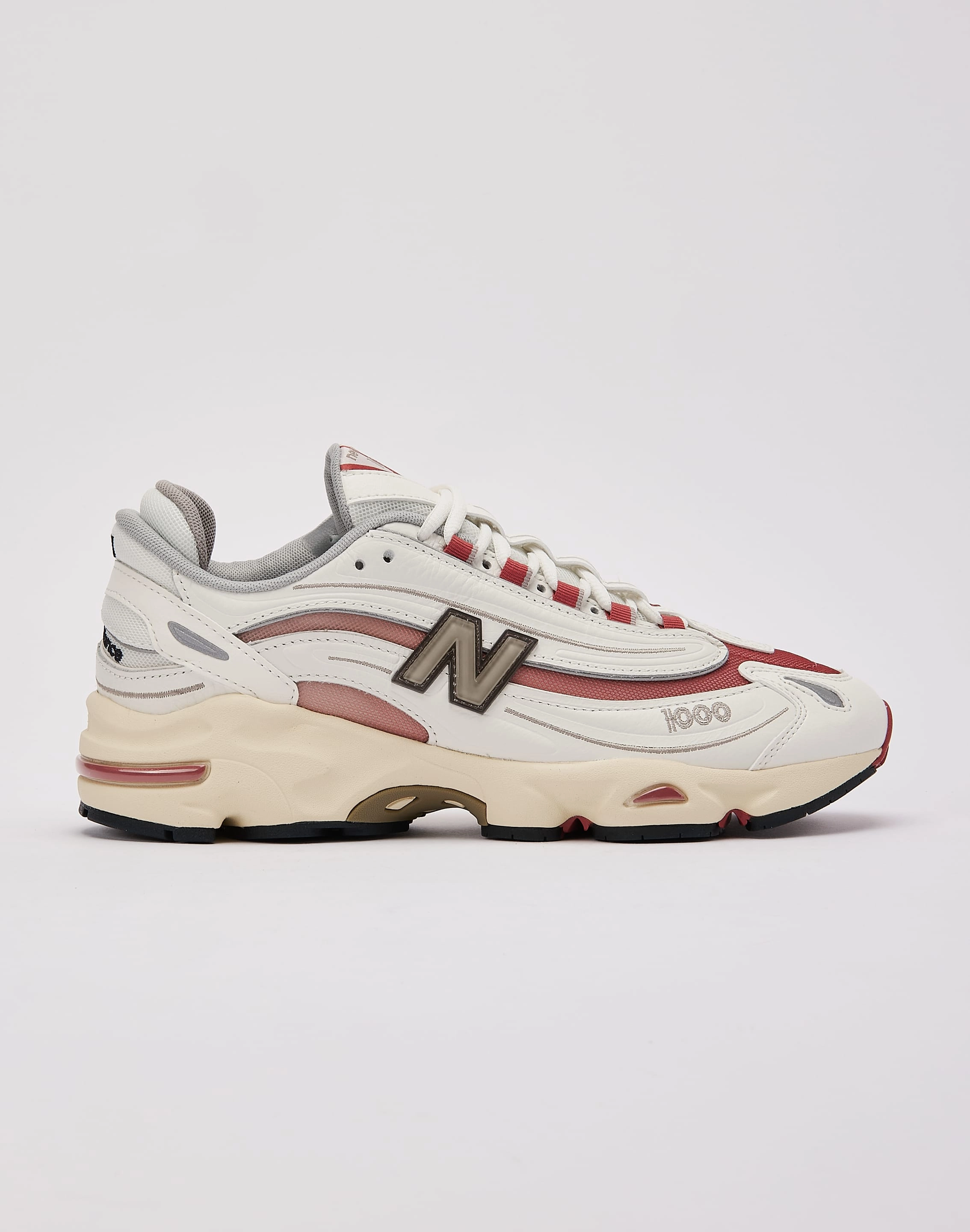 New Balance 1000 Distinctive Design