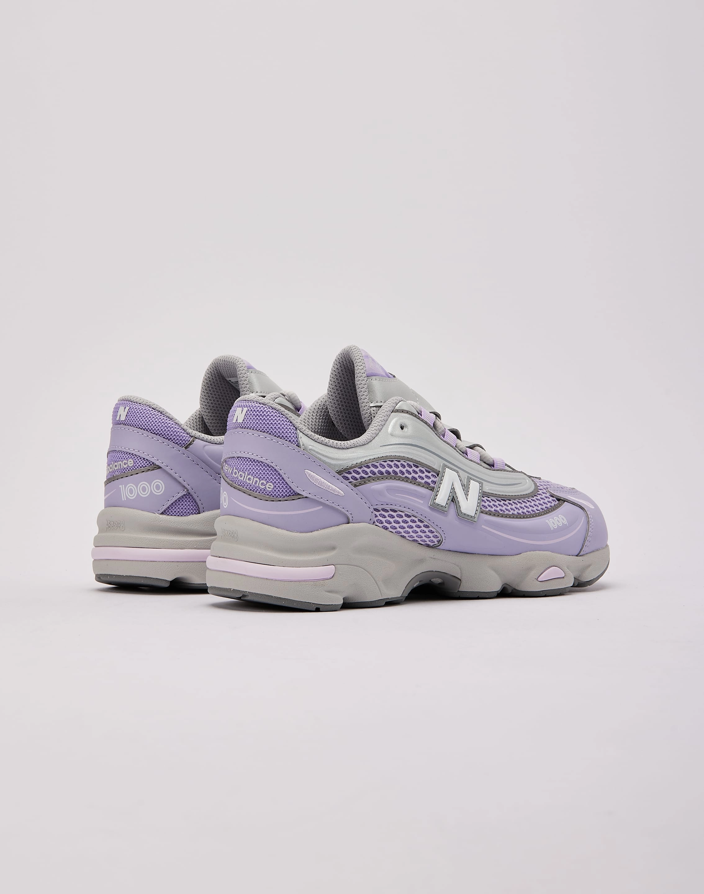 running - specific features Relaxed shock absorption New Balance 1000 Grade-School