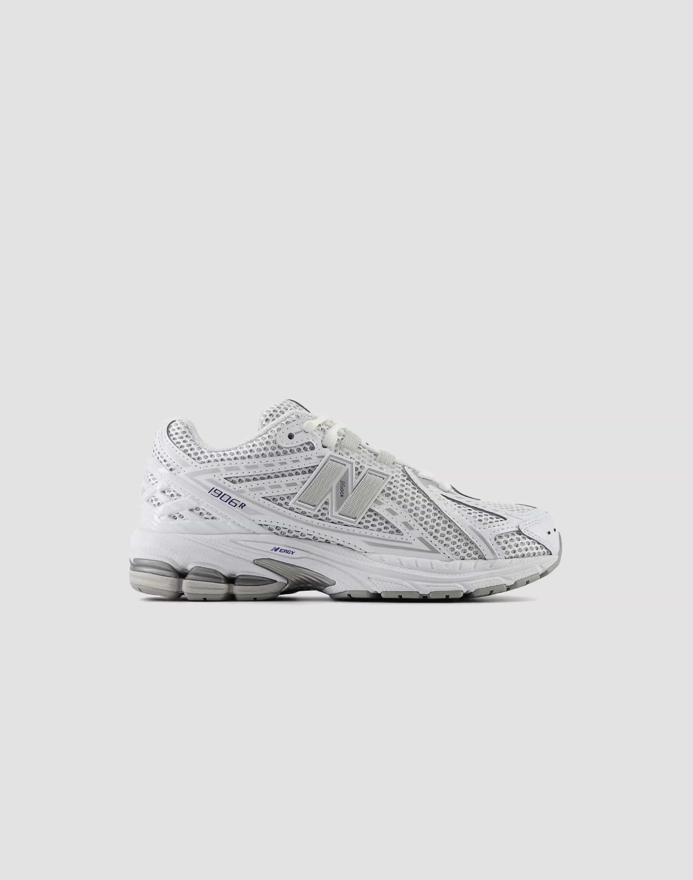 Non - Slip Sock Like Fit New Balance 1906R Grade-School