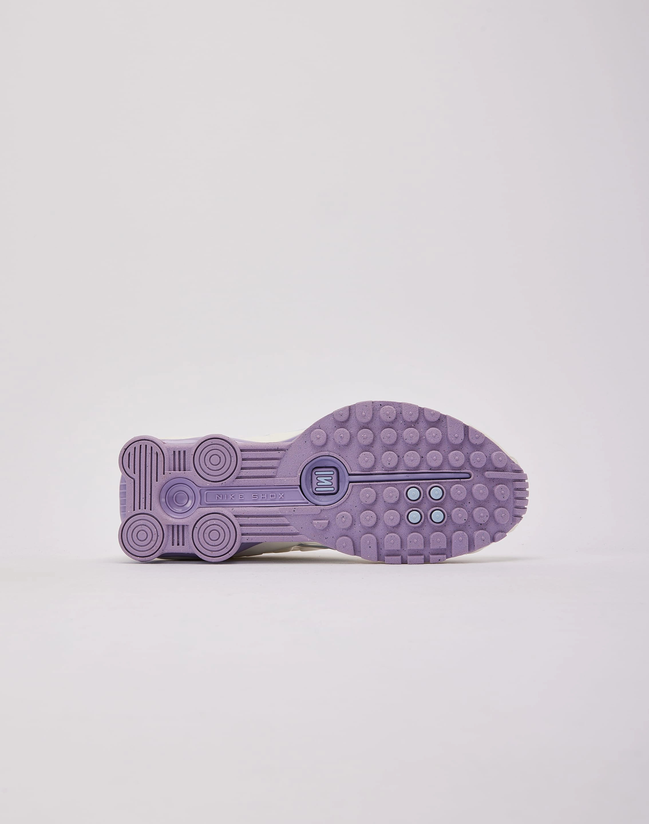 Nike Shox R4 Grade-School Formal Look