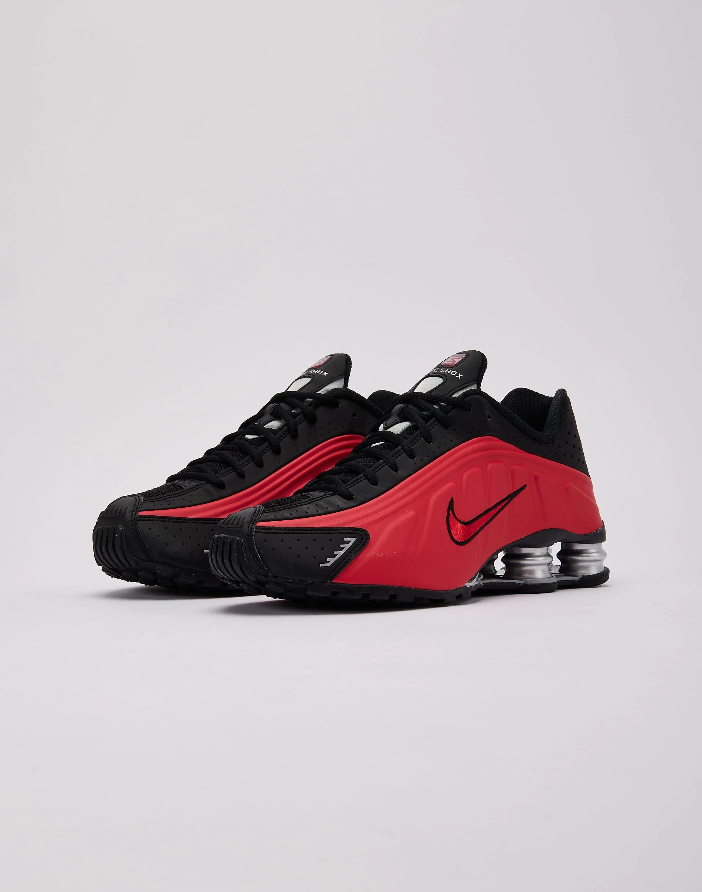 Breathable Perforated Details Nike Shox R4