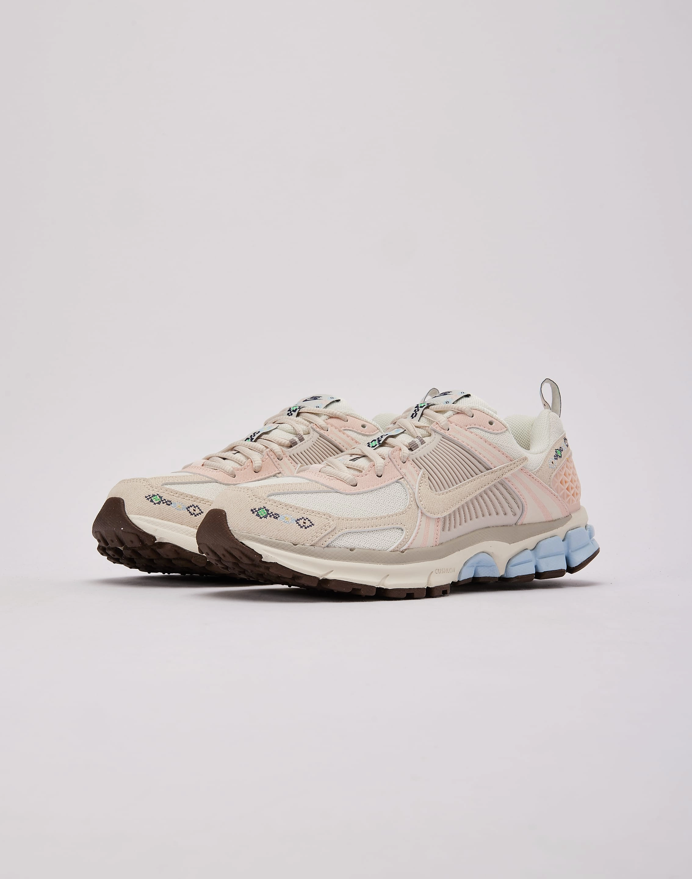 Correct Nike Zoom Vomero 5 Grade-School