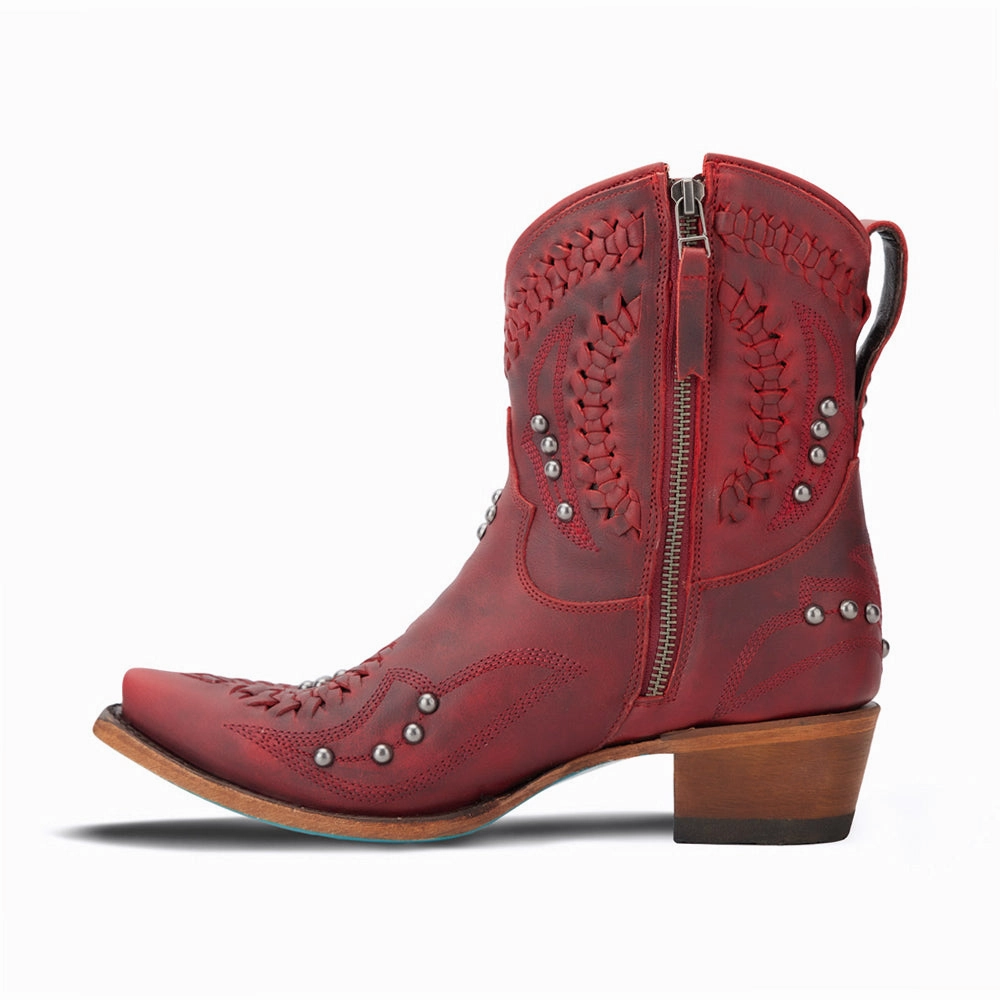 Low Profile Comfort Seeker Comfort Lining Urban Commute Cossette Embroidered Studded Snip Toe Cowboy Bootie