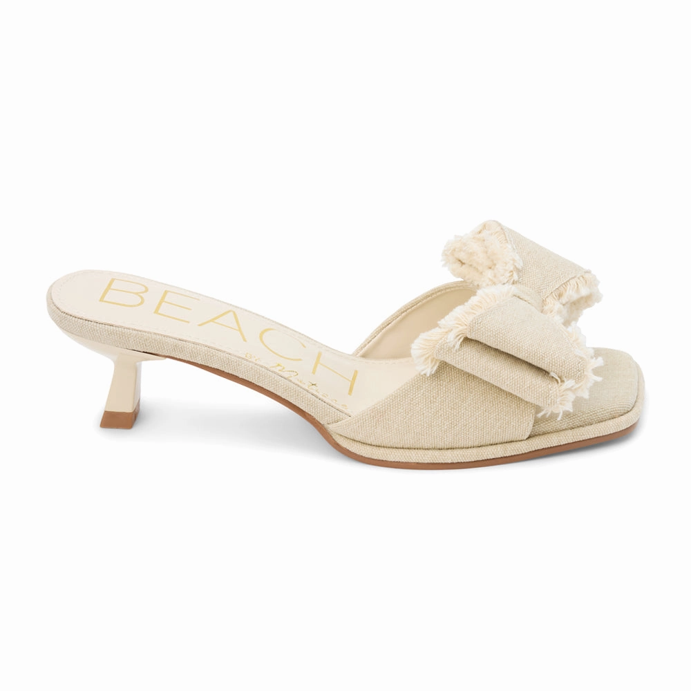 Secure fit Penelope Square Toe Kitten Heel Pumps