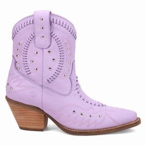Low Profile Midsole Rugged Walk Precious Embroidered Studded Snip Toe Cowboy Booties