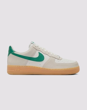 Fine Nike Air Force 1 Low LV8