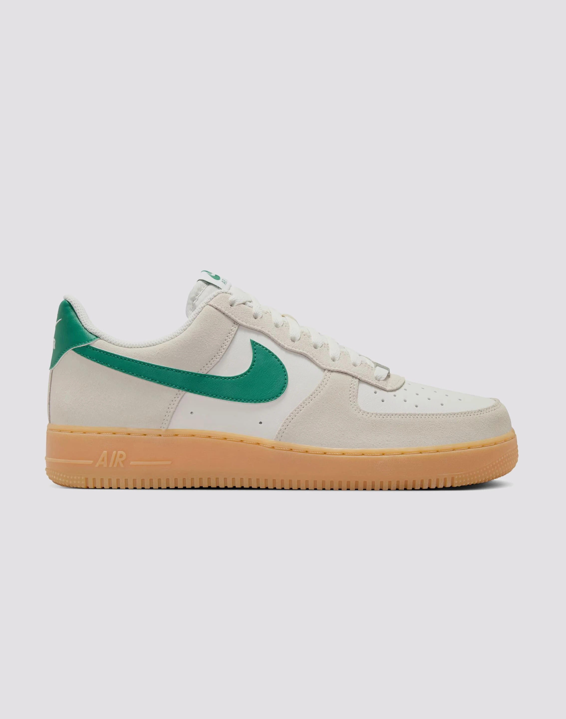 All-weather chic Shock-absorbent Nike Air Force 1 Low LV8
