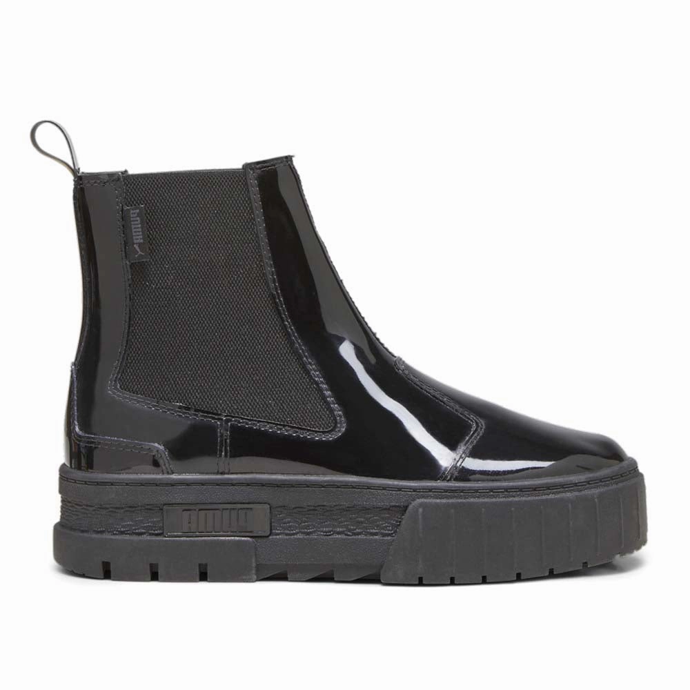 Mayze Round Toe Platform Chelsea Boots Flexible Frame Weekend Camping Water Wall