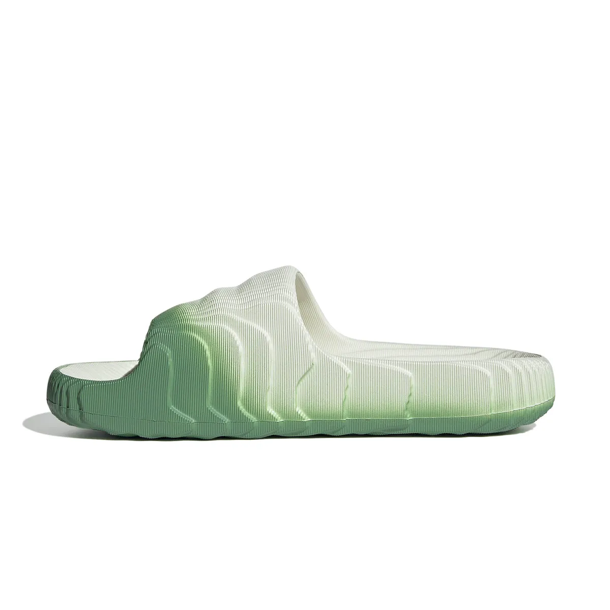 Adilette 22 'Ivory Preloved Green' pool - specific features