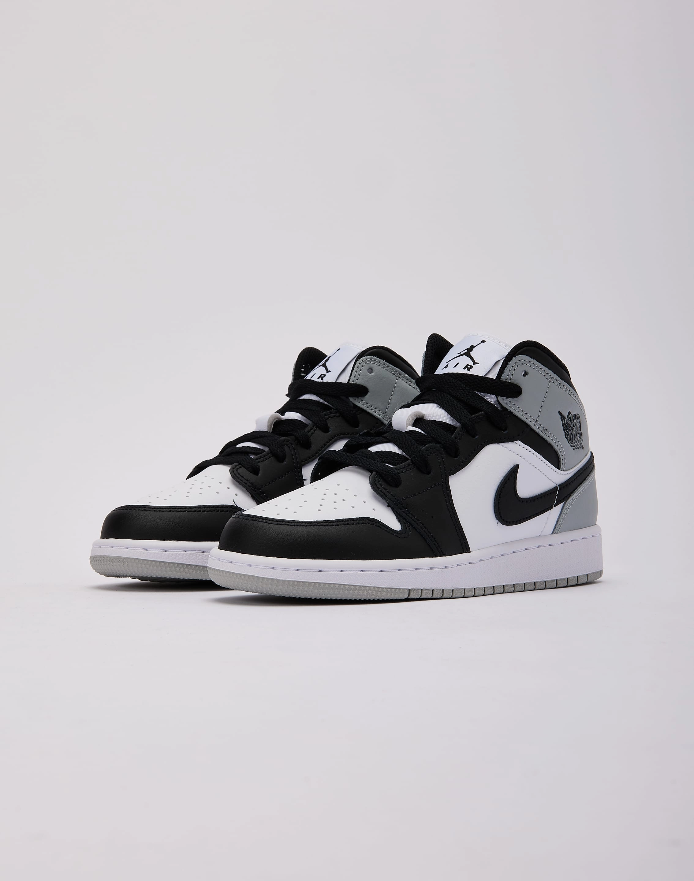 Jordan Air Jordan 1 Mid Grade-School Smart Ease