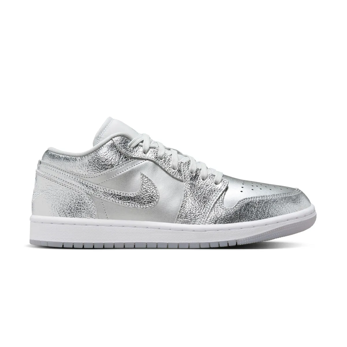 water - resistance - level Wmns Air Jordan 1 Low SE 'Metallic Silver'