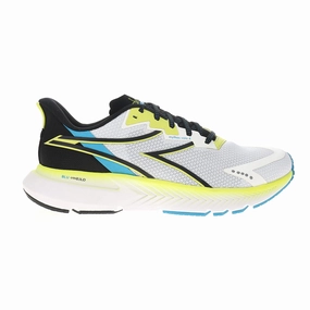 Heel Lock Technology All-Day Flexibility Mythos Blushield Volo 4 Running Shoes