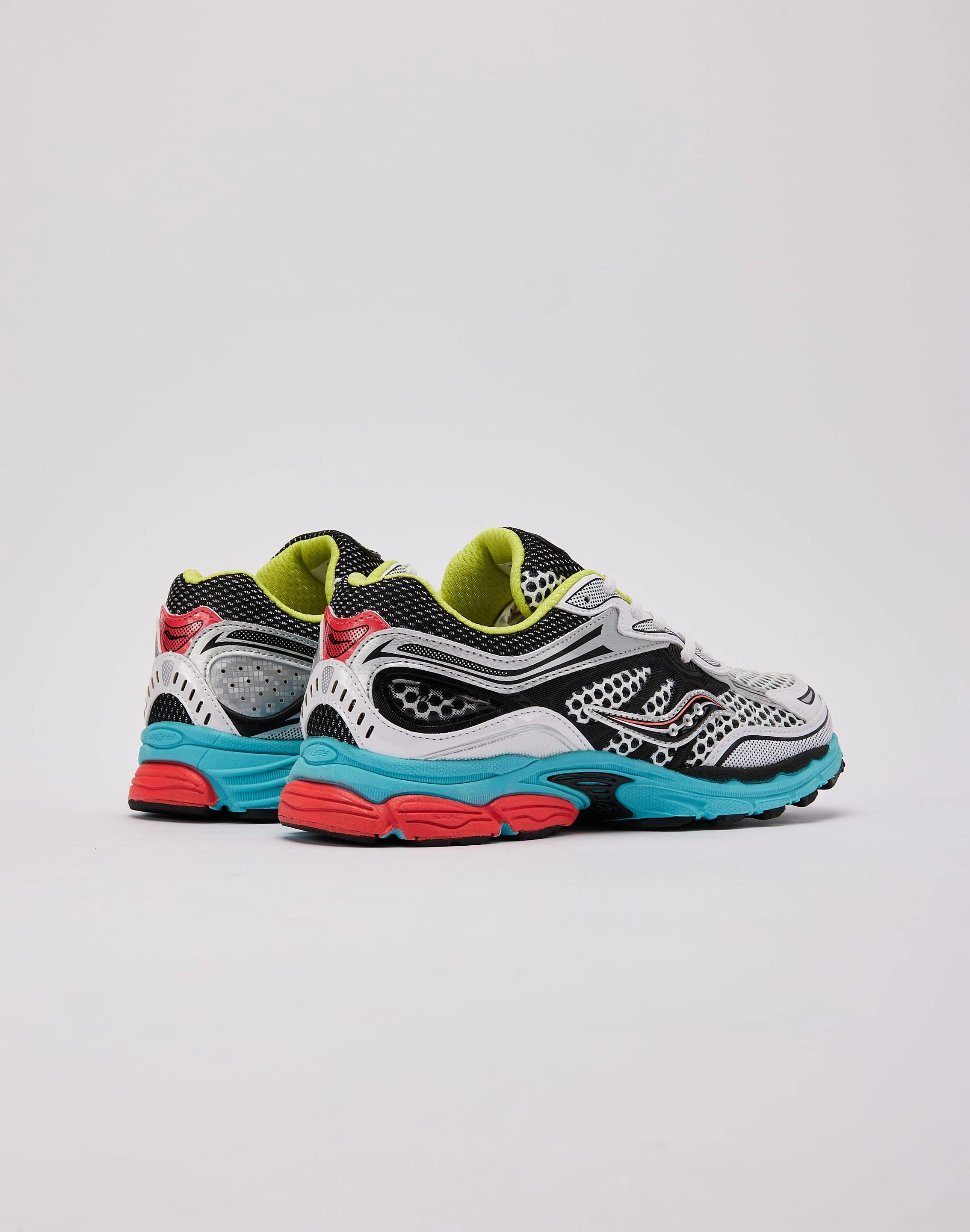 Saucony Omni 9 Grade-School Blister prevention