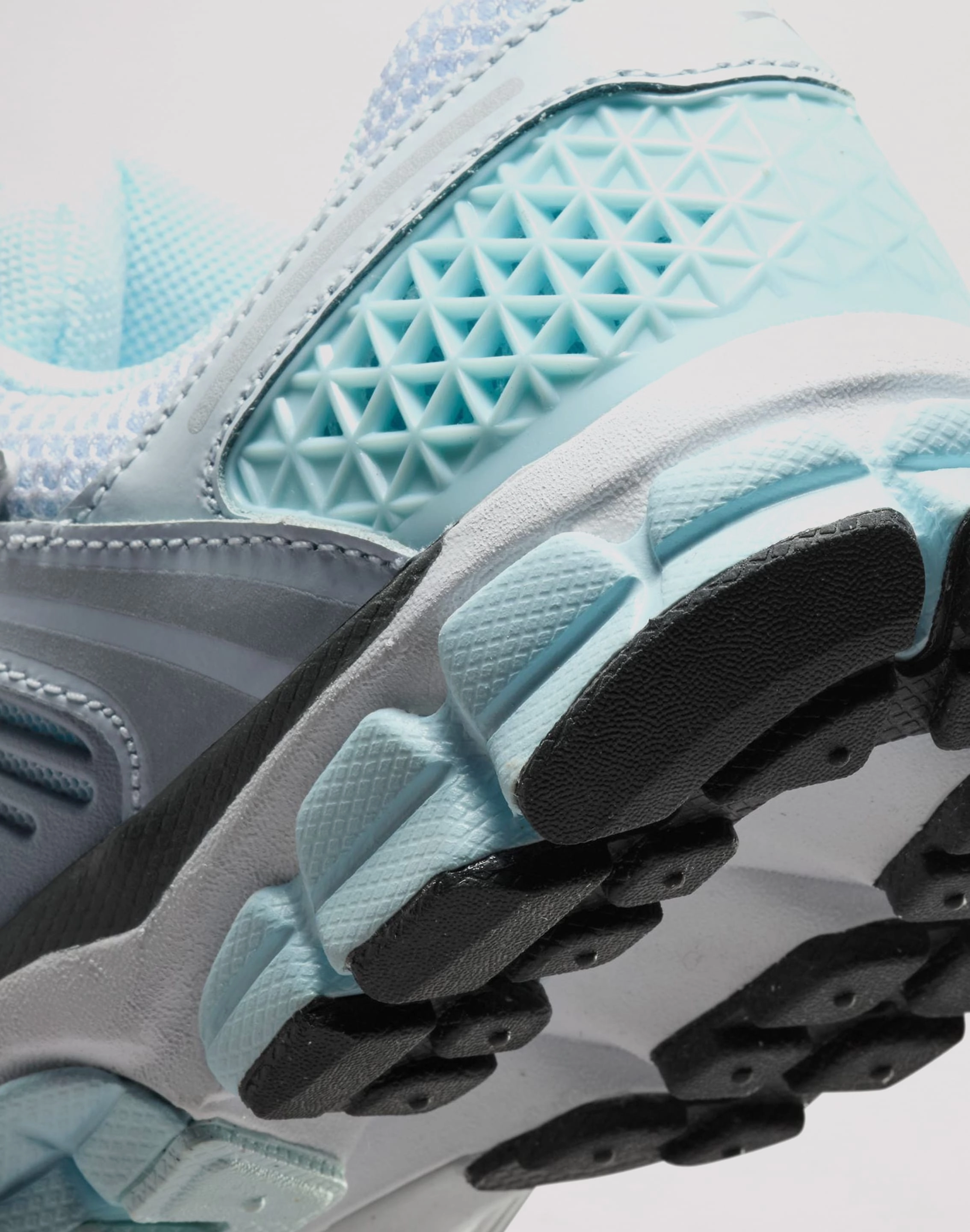 Nike Vomero 5 Grade School Kids' "Pure Platinum/Metallic Silver" machine washable material Sweat Wicking Technology