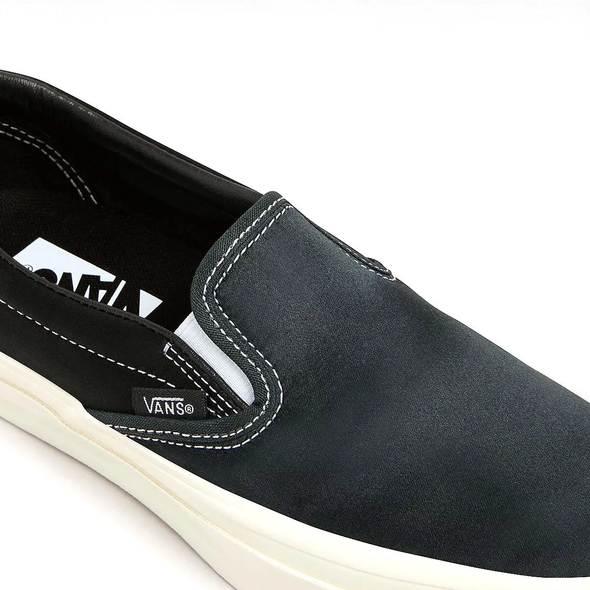 Slip-on 98 'Satin Jet Black' quality-built Unique ease