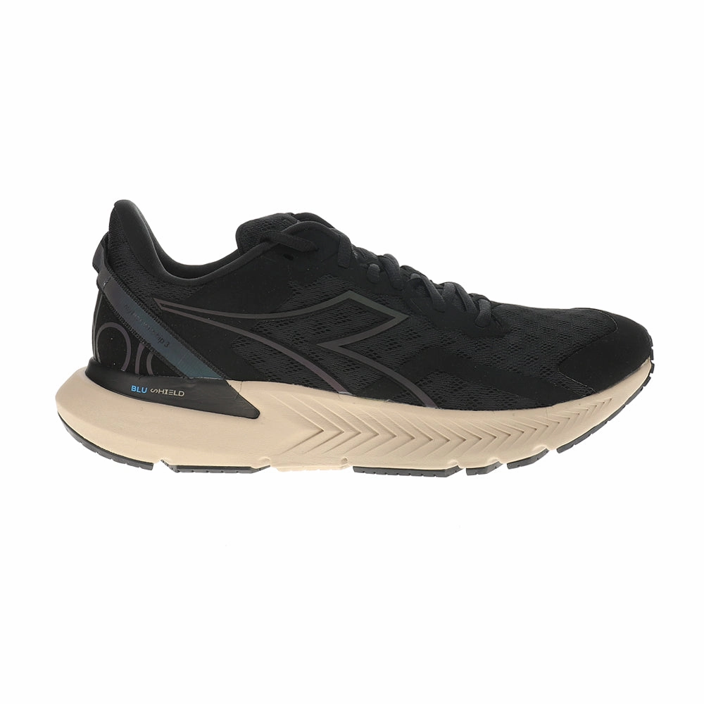 Enhanced Durability Mythos Blushield Volo Hip 3 Running Shoes