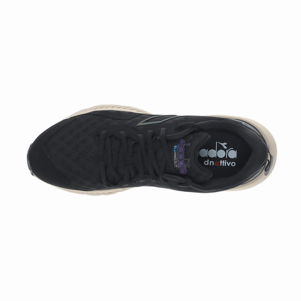 Multi Density Foam baseball players - specific features Mythos Blushield Volo Hip 3 Running Shoes