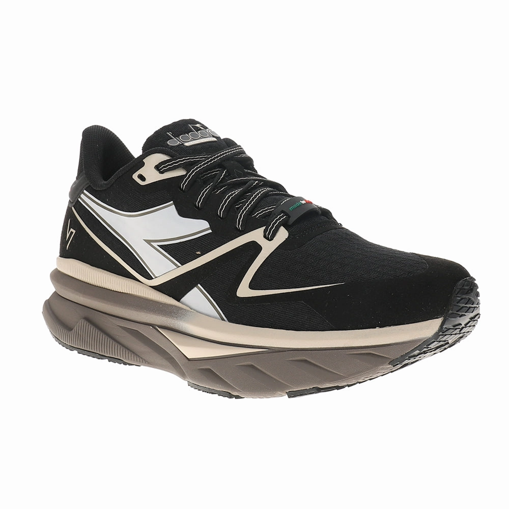 Layered Chic cyclists Atomo V7000 Running Shoes