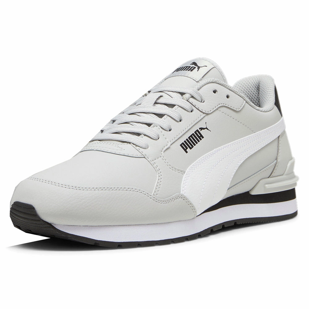 ST Runner v4 Leather Lace Up Sneakers coordinating Lace Up Lockdown Mechanism