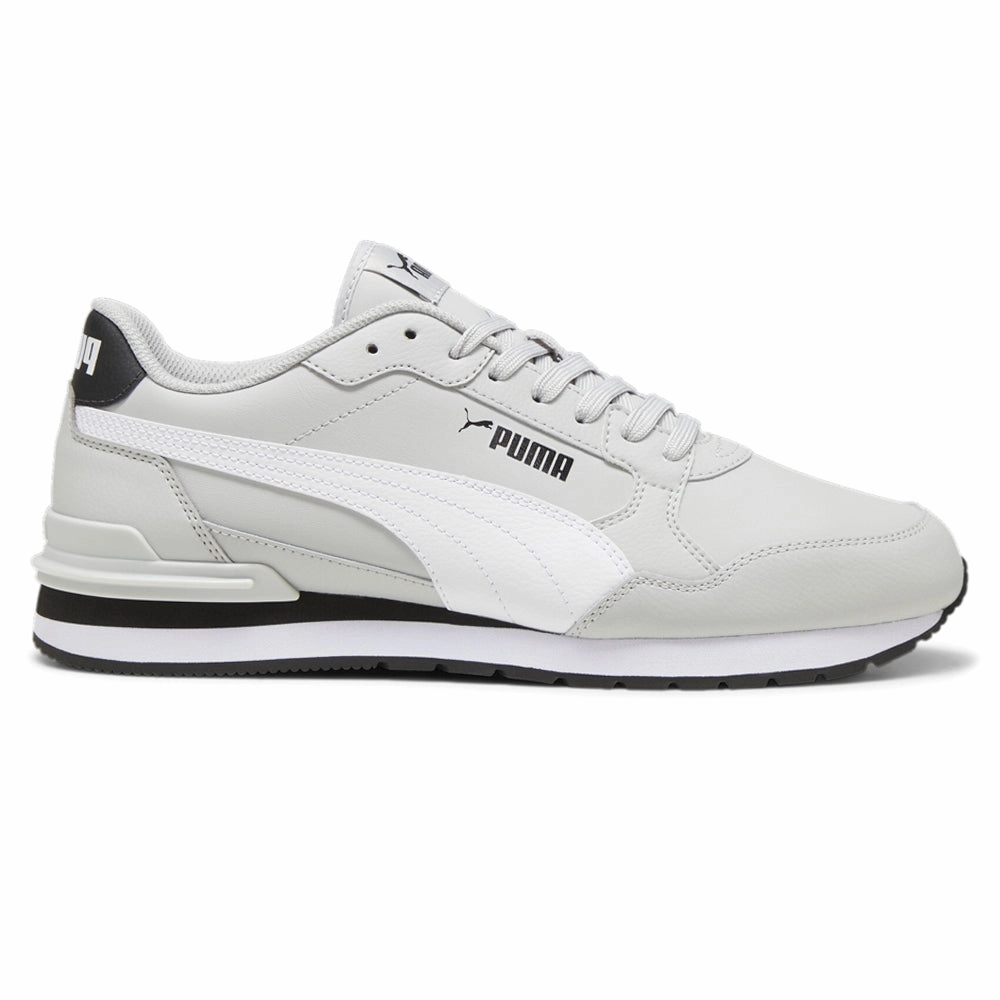 ST Runner v4 Leather Lace Up Sneakers Tailored ease