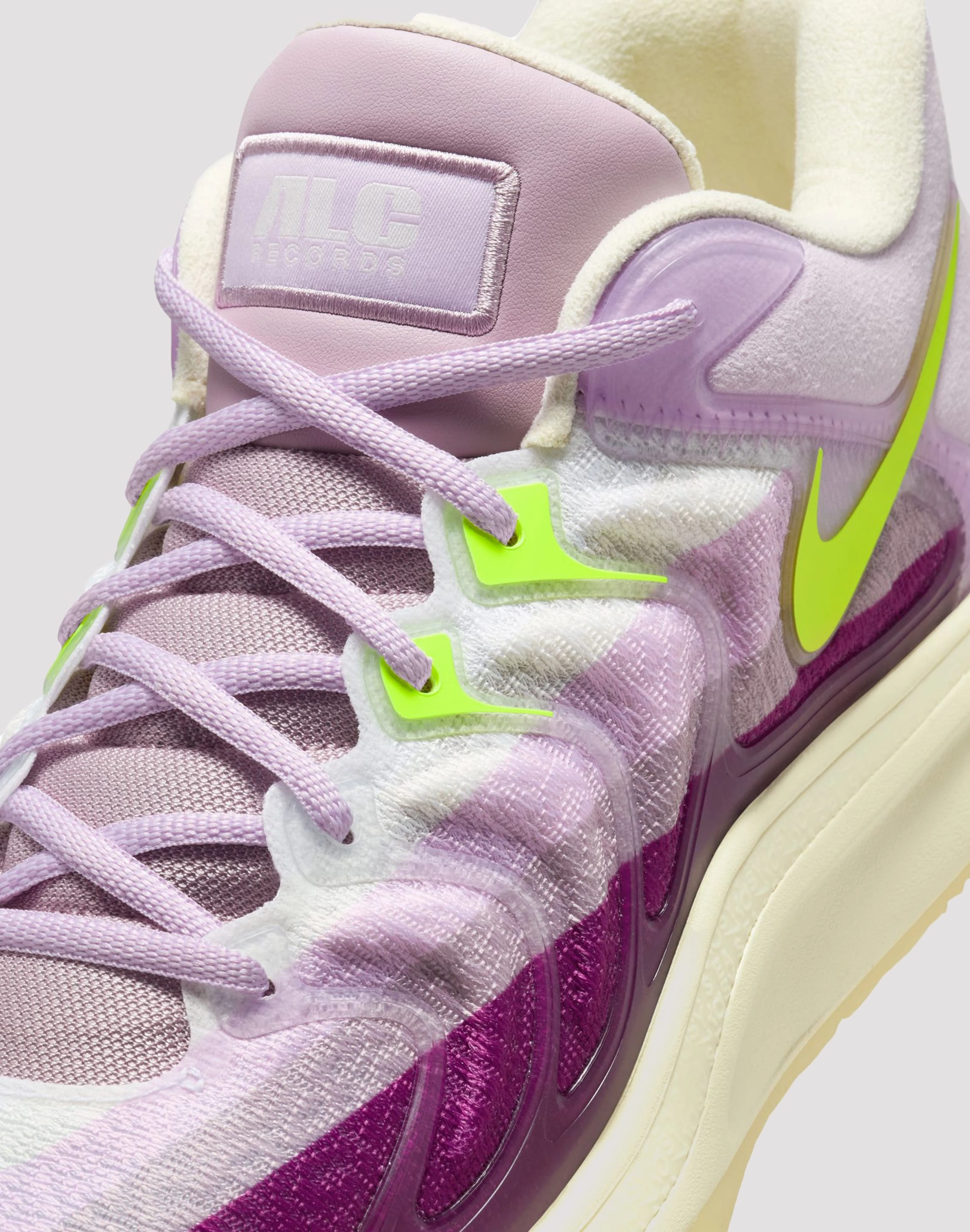 Nike KD17 Producer Pack The Alchemist Basketball Structured wear Practical