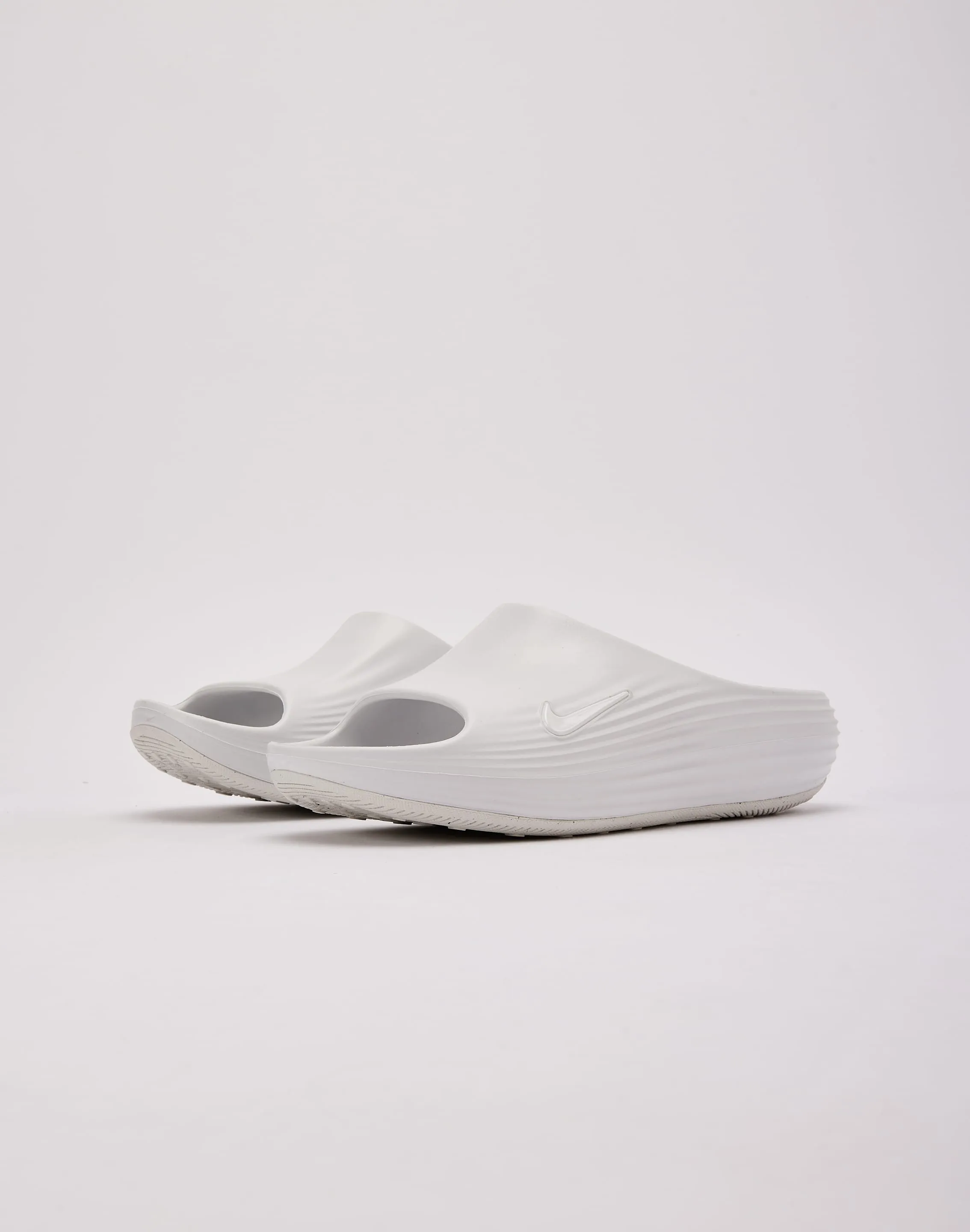 Easy Travel Sandal Nike ReactX Rejuven8 Slides