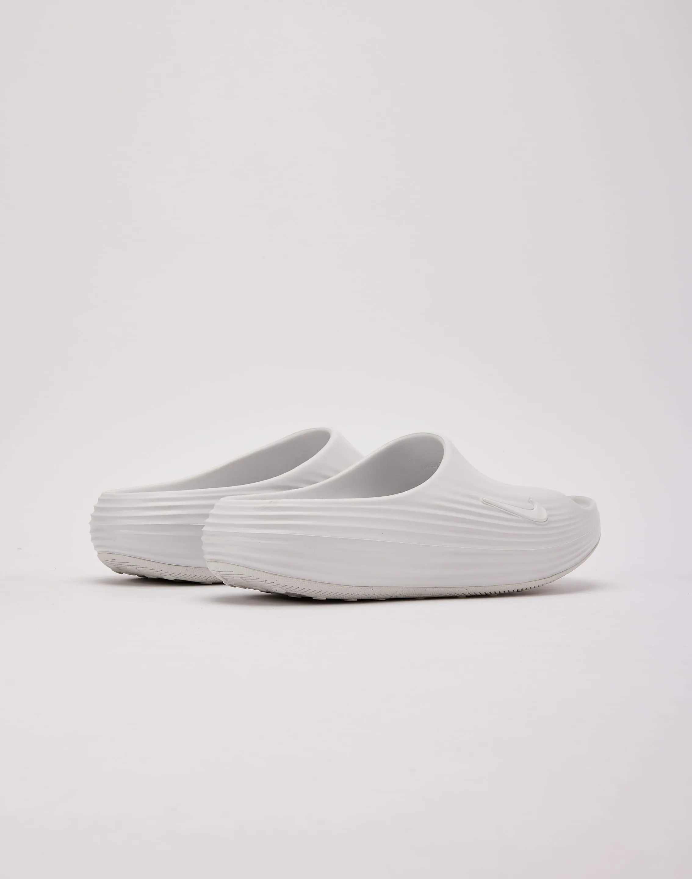 Elastic Straps Comfortable Linings Nike ReactX Rejuven8 Slides