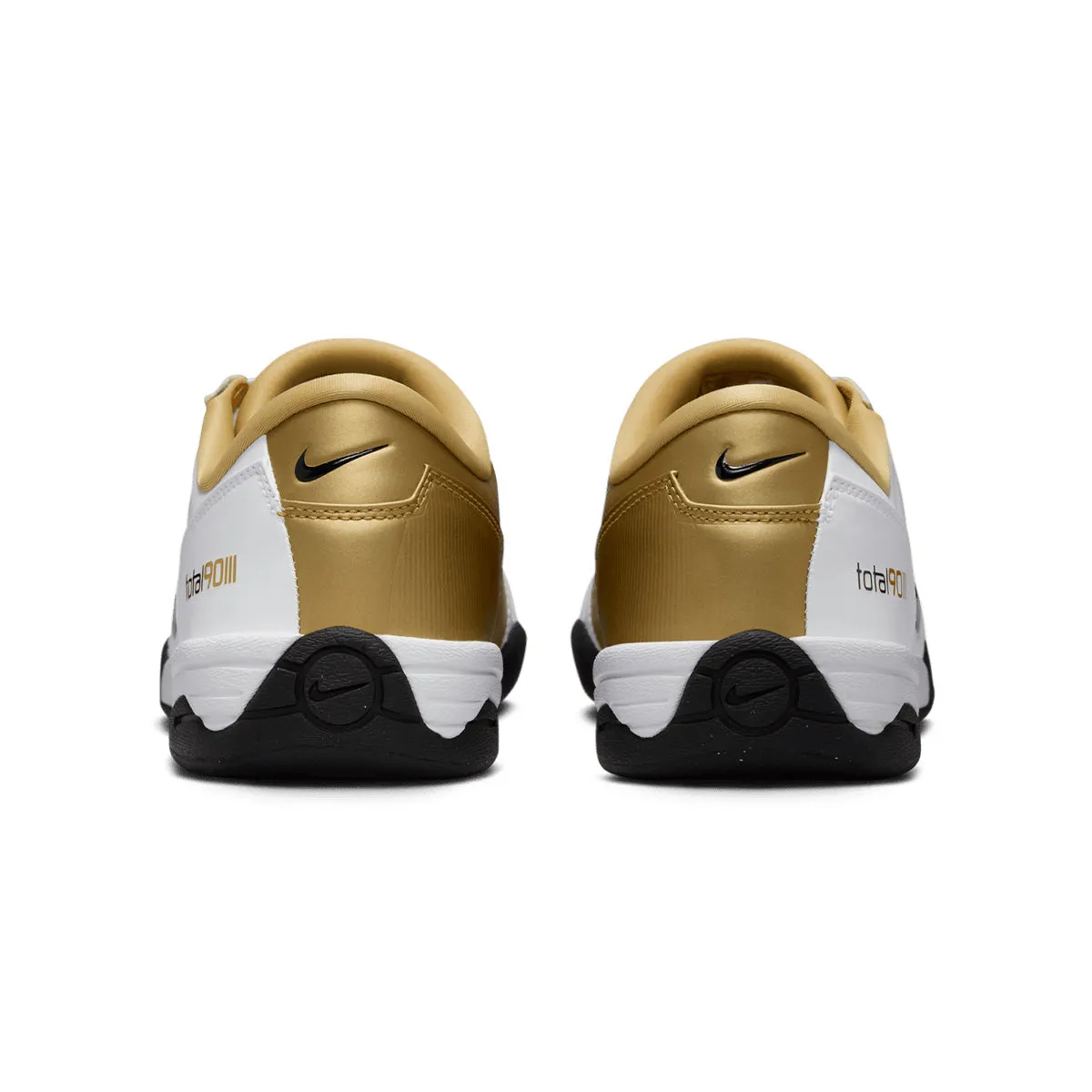 Total 90 III 'White Metallic Gold' home slippers Multi-functional materials