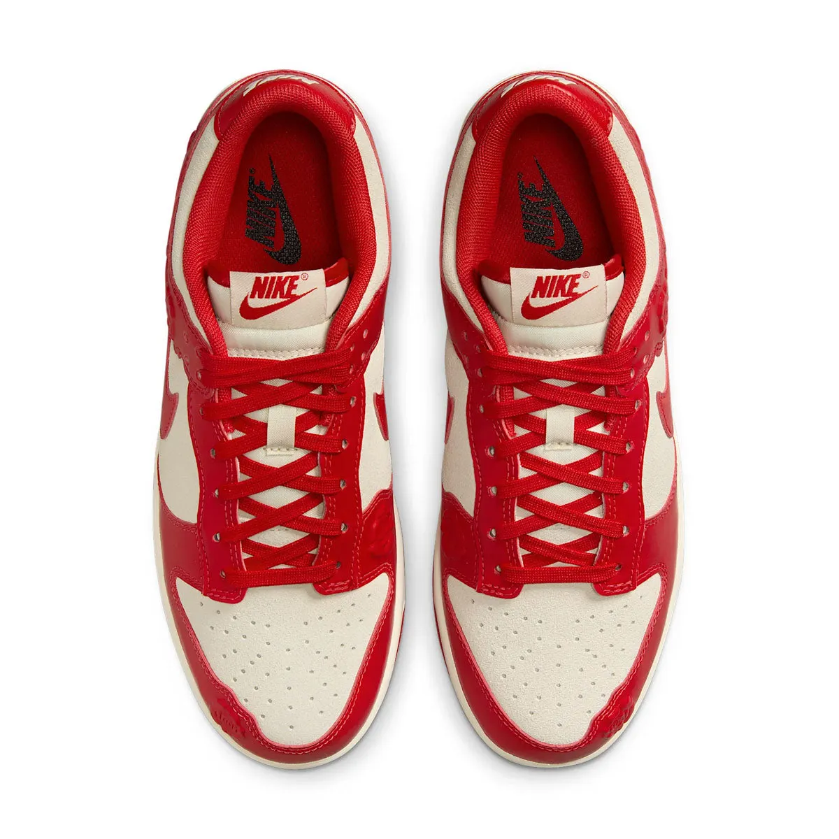 Wmns Dunk Low 'Red Roses' Sculpted durability Slip On Design