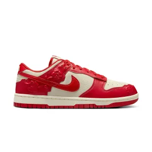 Sock Liner Technology Abrasion Resistant Materials Wmns Dunk Low 'Red Roses'