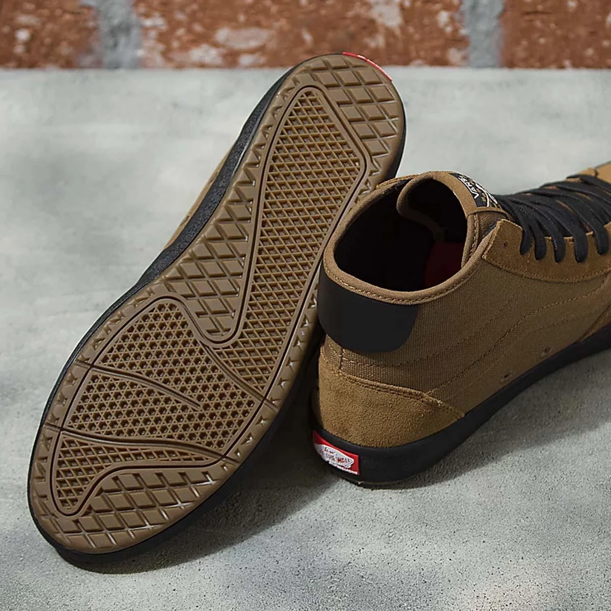 The Lizzie 'Brown' Fitting Rollbar Stability