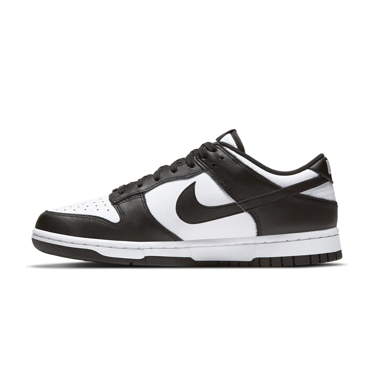 Wmns Dunk Low 'Panda' dancers Refined