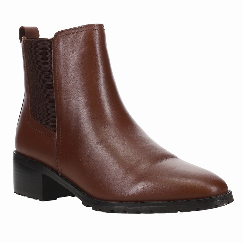 Durable Sole Fedra Round Toe Zippered Chelsea Boots