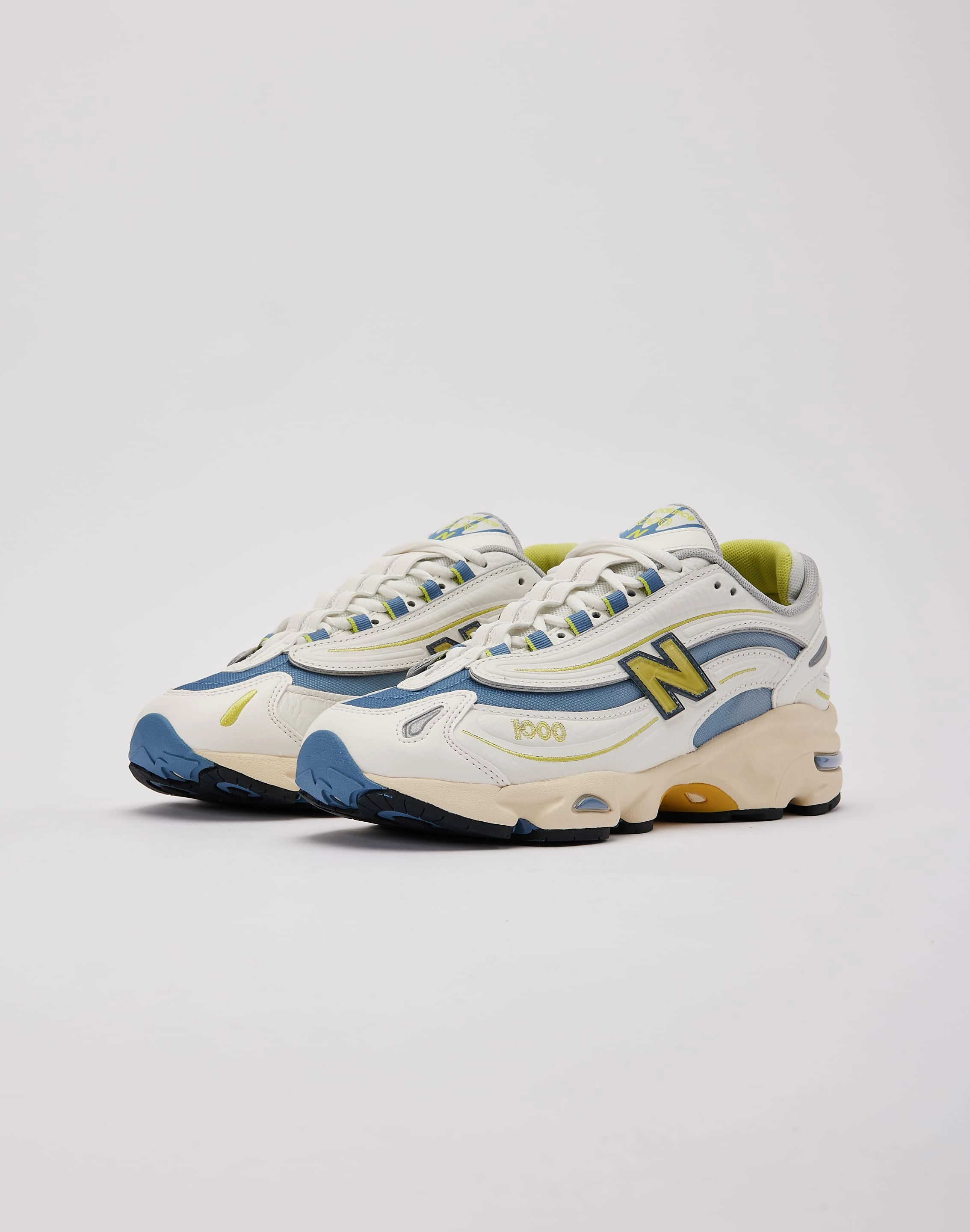 New Balance 1000 Motion Control Support Iconic look