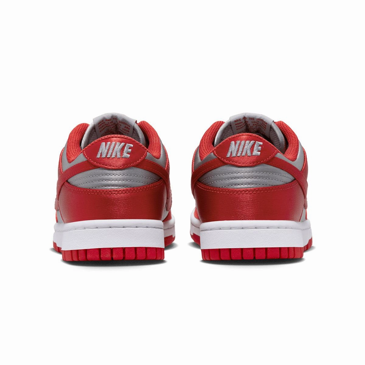 Wmns Dunk Low 'Satin UNLV' bootie Durable arch