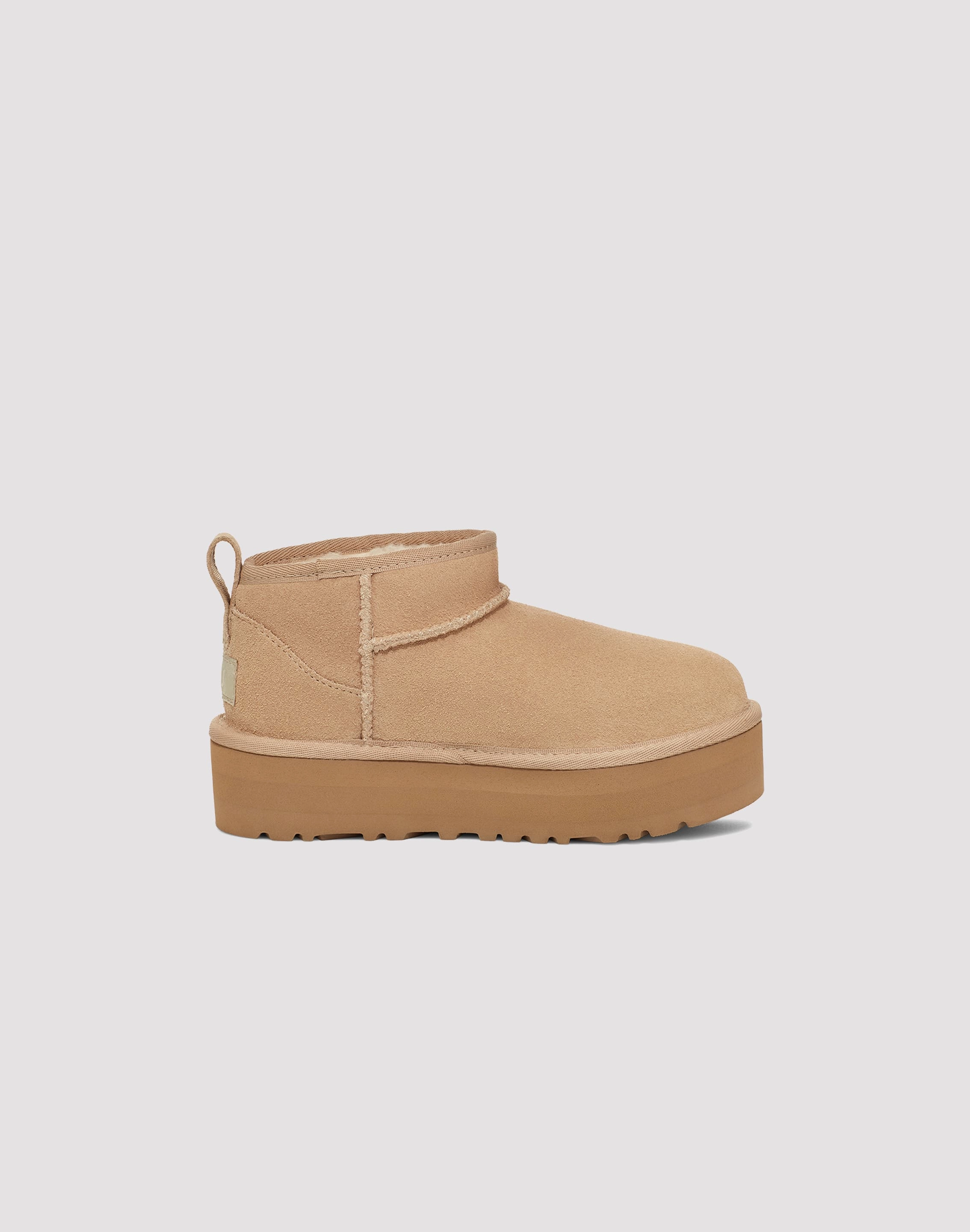 UGG Ultra Mini Platform Boot Grade-School Ultimate Comfort Torsion Stability System