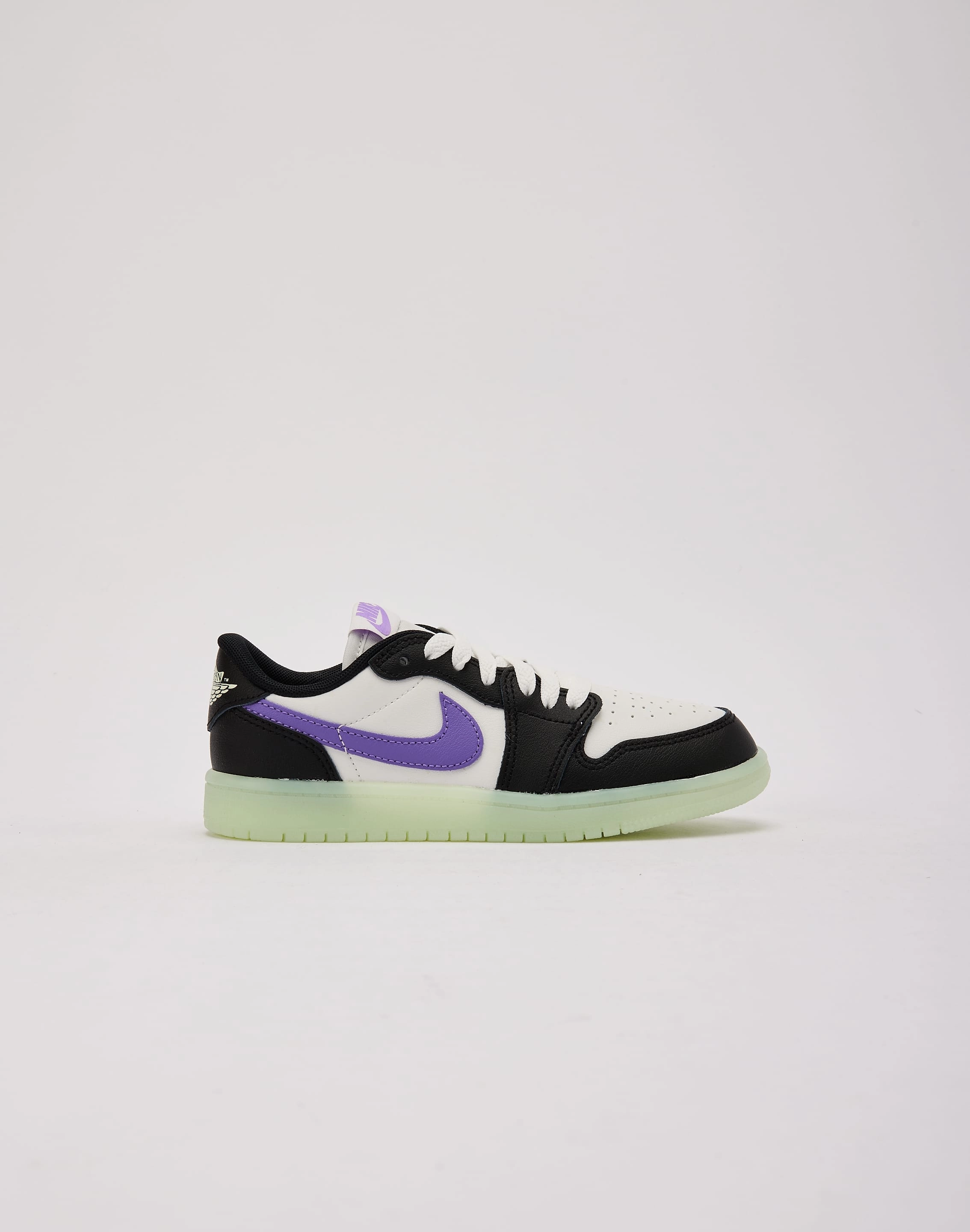 Urban cushioning Skid Resistant Base Jordan Air Jordan 1 Retro Low OG 'Black Raspberry' Pre-School