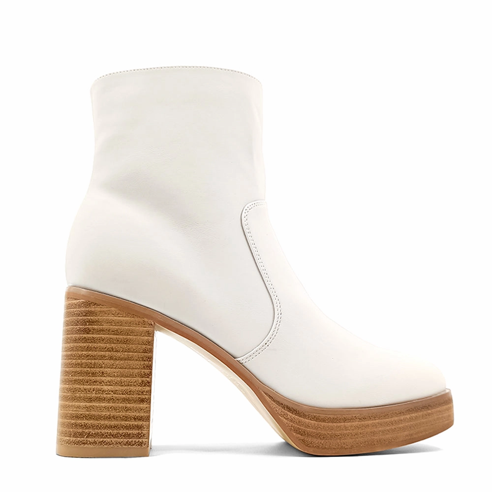 Stylish Protection MemoryFoam Vernita Round Toe Platform Zippered Boots