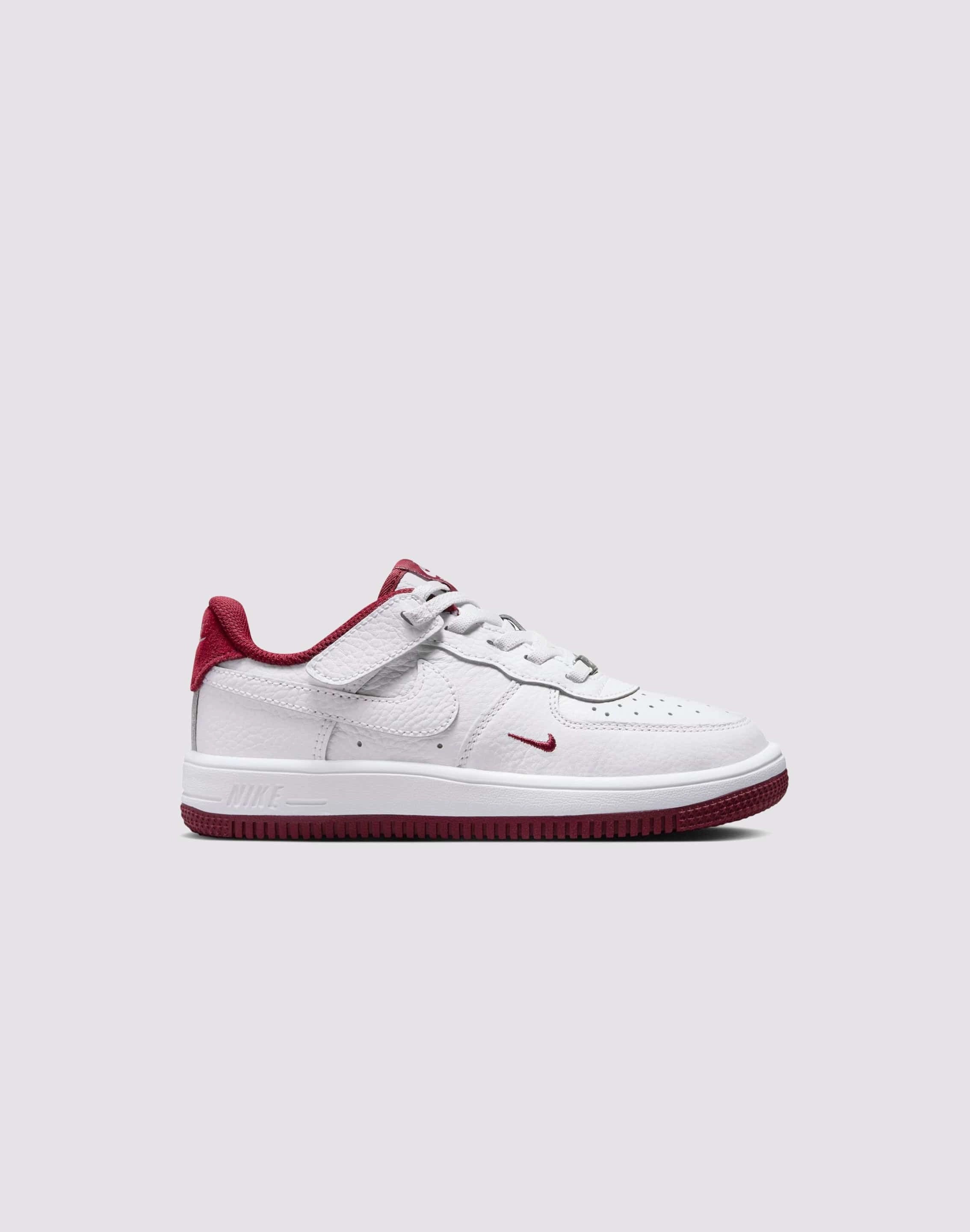 Nike Air Force 1 Low EasyOn LV8 3 Preschool Boys' "White/Team Red" suitable for outdoor adventures Flexible Midsole Design