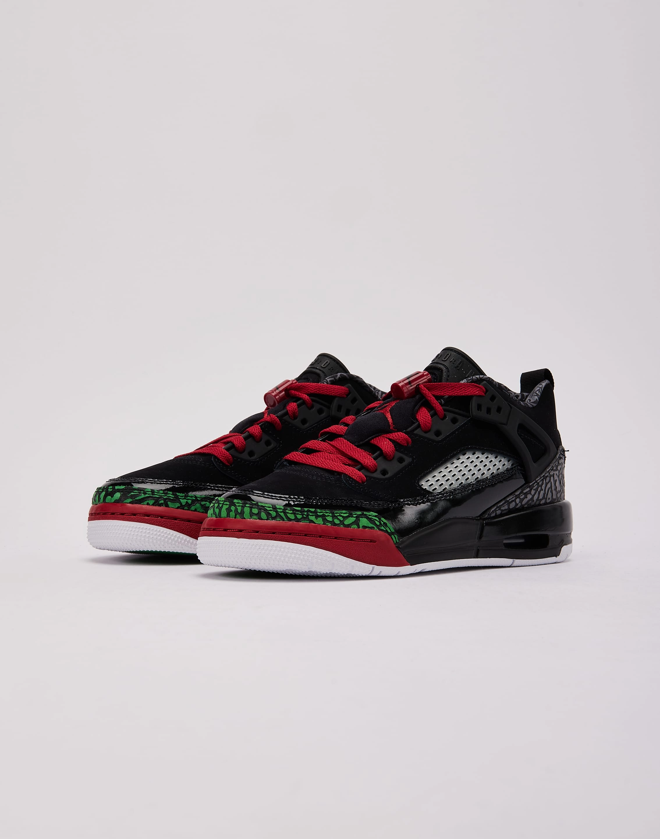 Jordan Spizike Low Grade-School perforated upper Fashion-Forward
