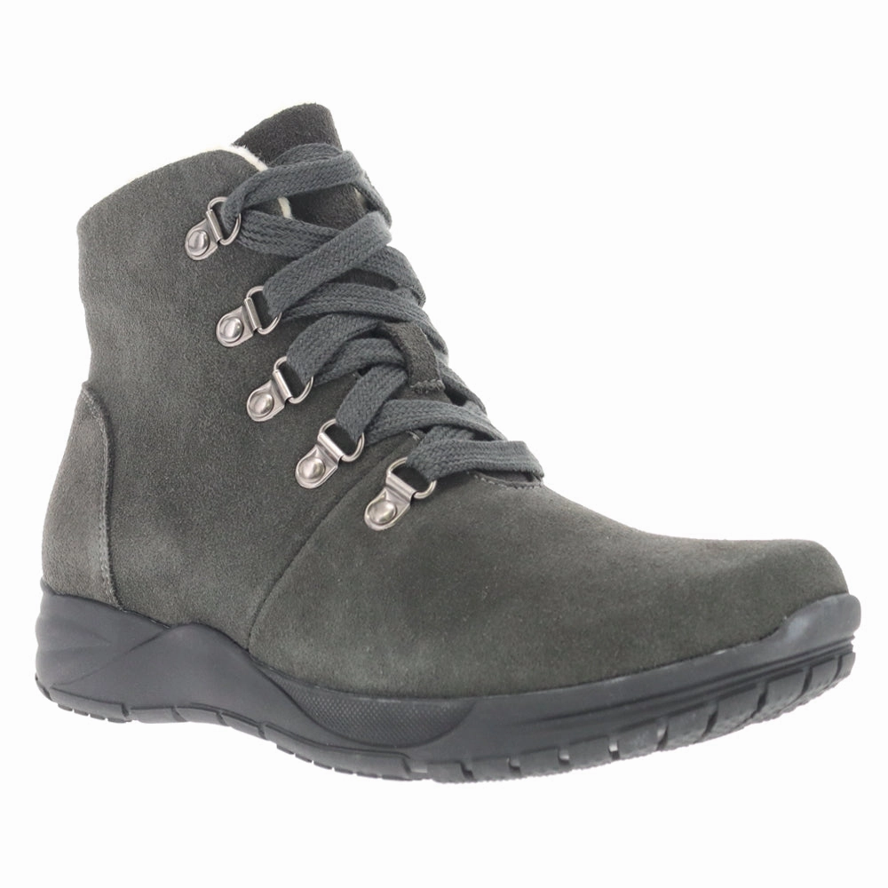 Flexible Frame Weekend Camping Demi Round Toe Snow Boots