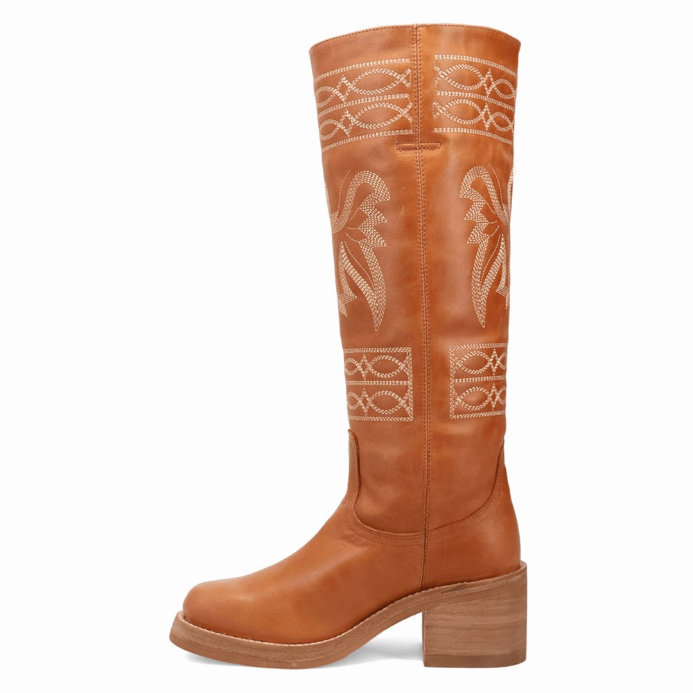 Temperature Regulating Slim Profile Avalon Embroidered Round Toe Pull On Cowboy Boots