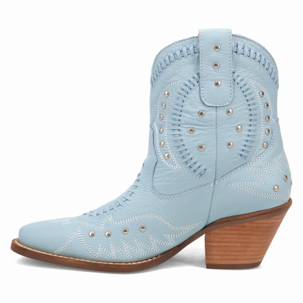 Seamless Comfort Outdoor Explorer Run Errand Precious Embroidered Studded Snip Toe Cowboy Booties