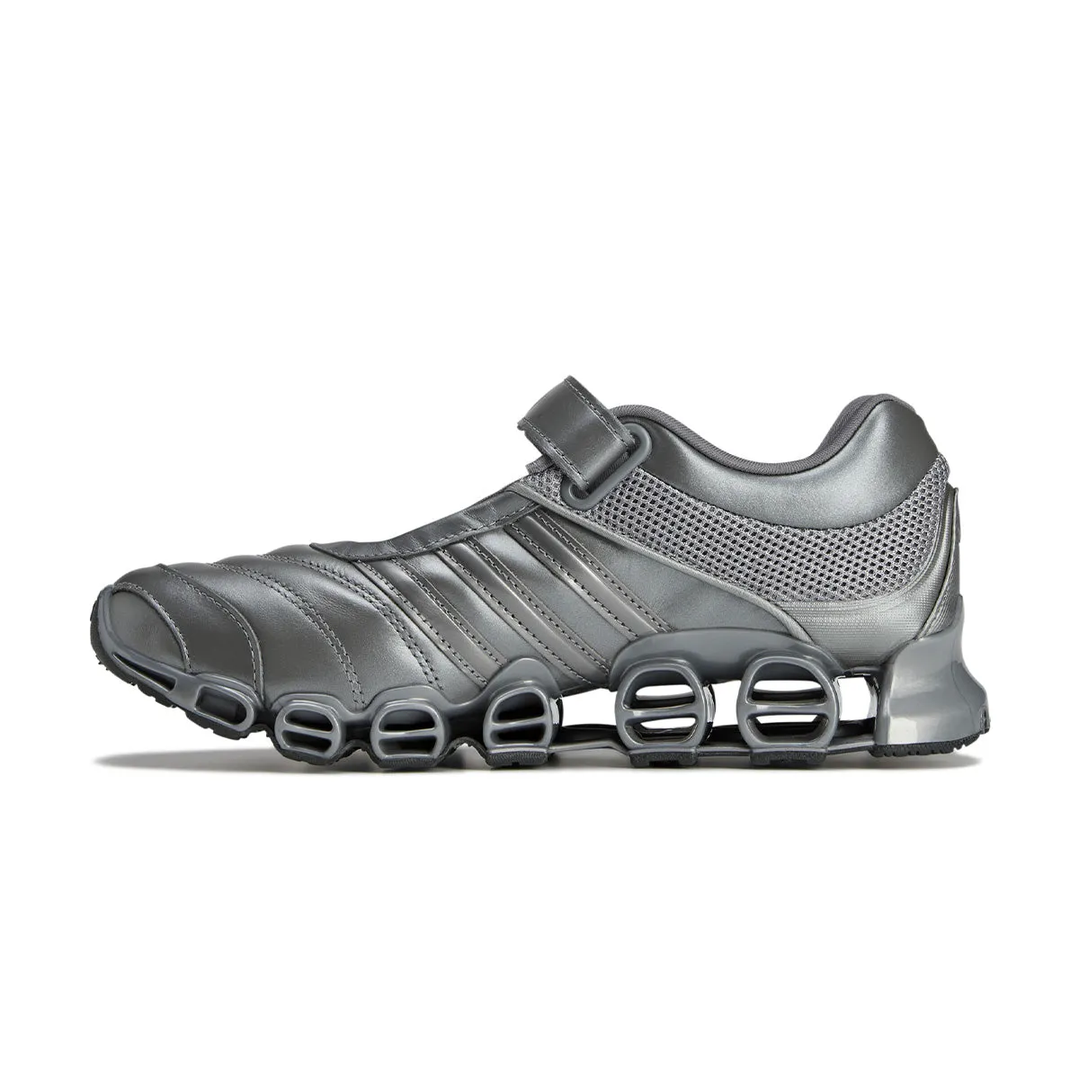   Taqwa Bint Ali Megaride Mary-Jane 'Iron Metallic' Non Chafing Collar Abrasion Shield Toe